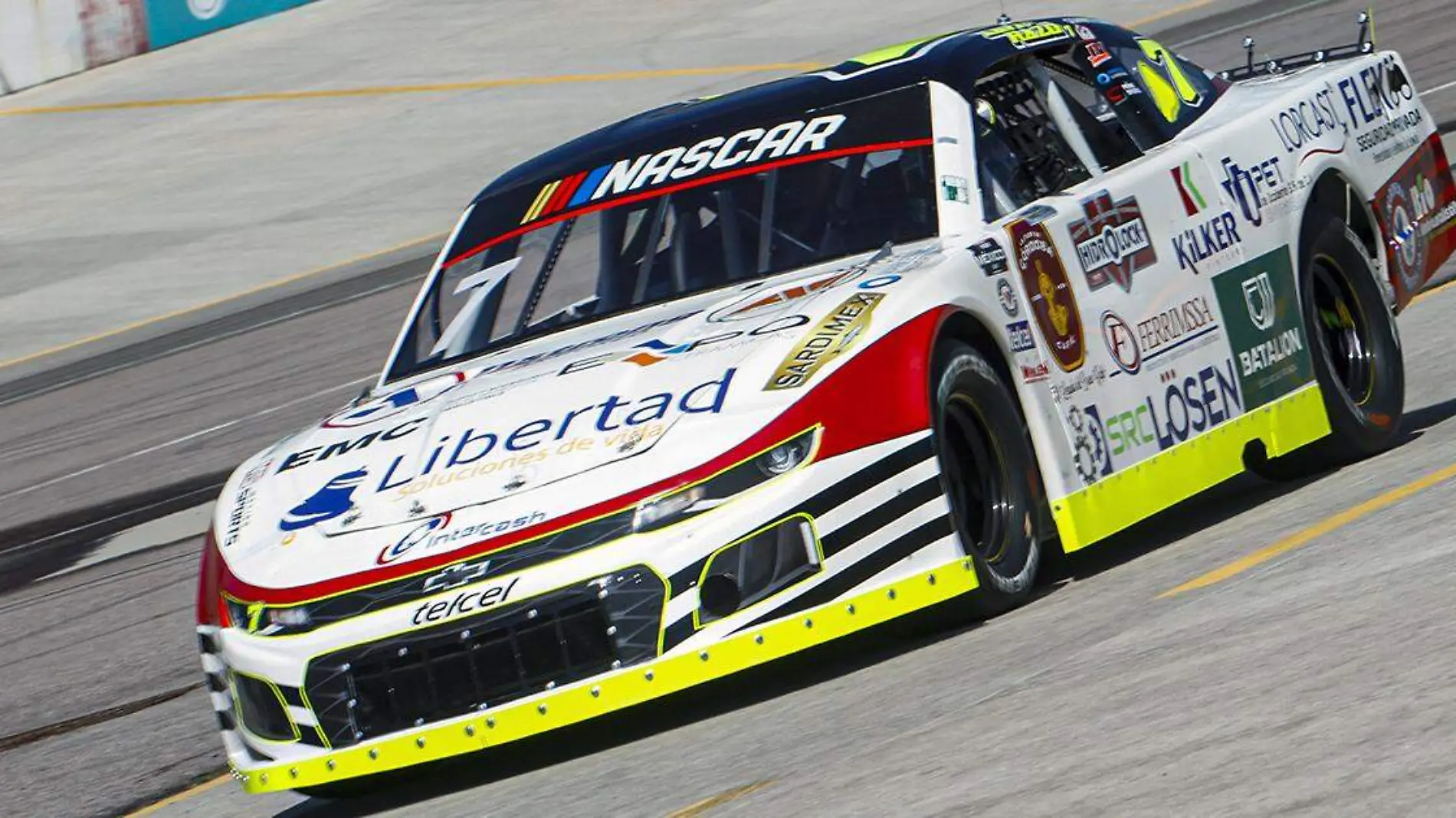 El líder de la NASCAR México Series viene al Miguel E. Abed por la victoria